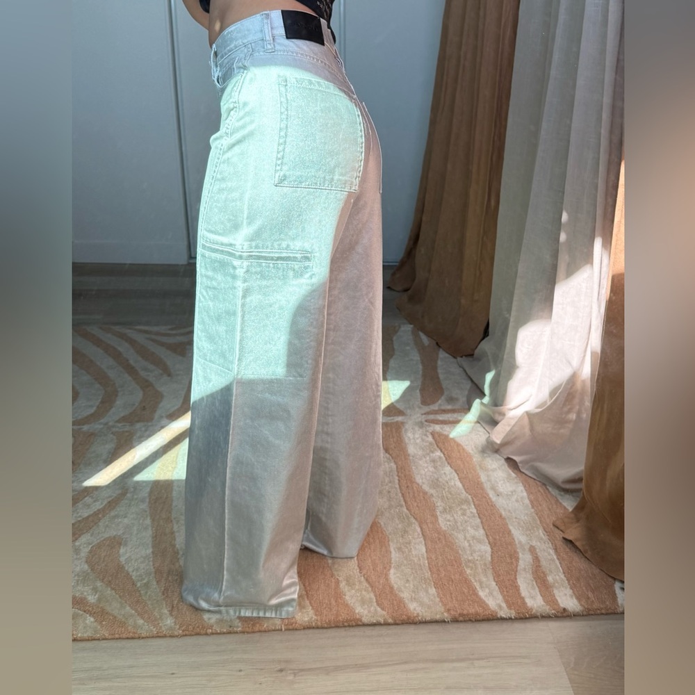 DKNY Silver Tapered Wide Leg Jeans Size 25